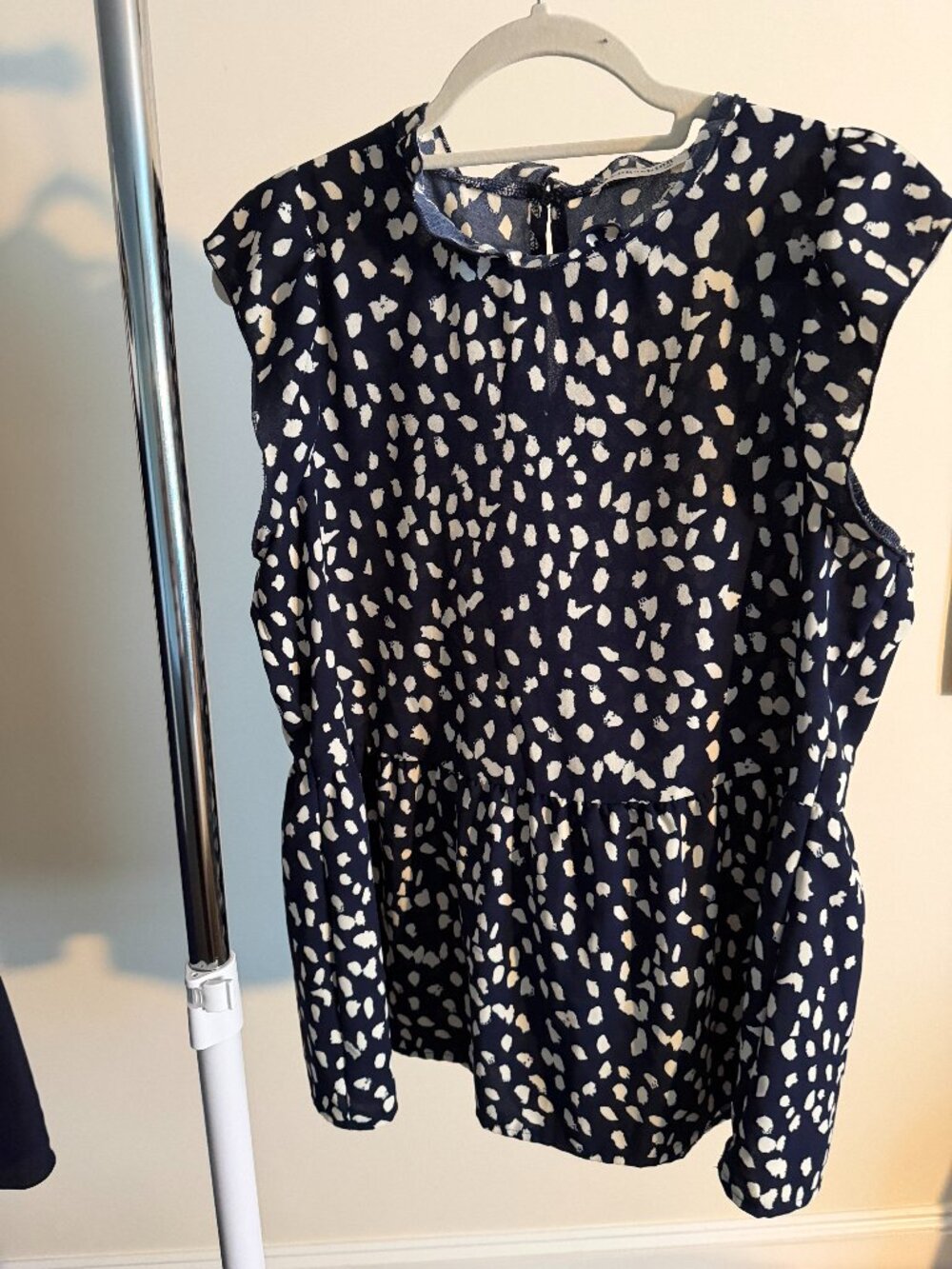 Angashion Navy & White Animal Print Ruffle Neck Tunic Top | Size M